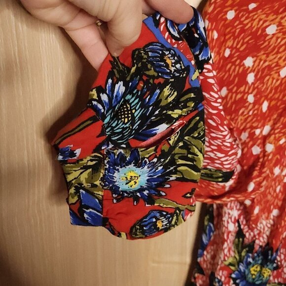 Figueroa & Flower Red Blue Floral Silky Blouse Large - Picture 4 of 7